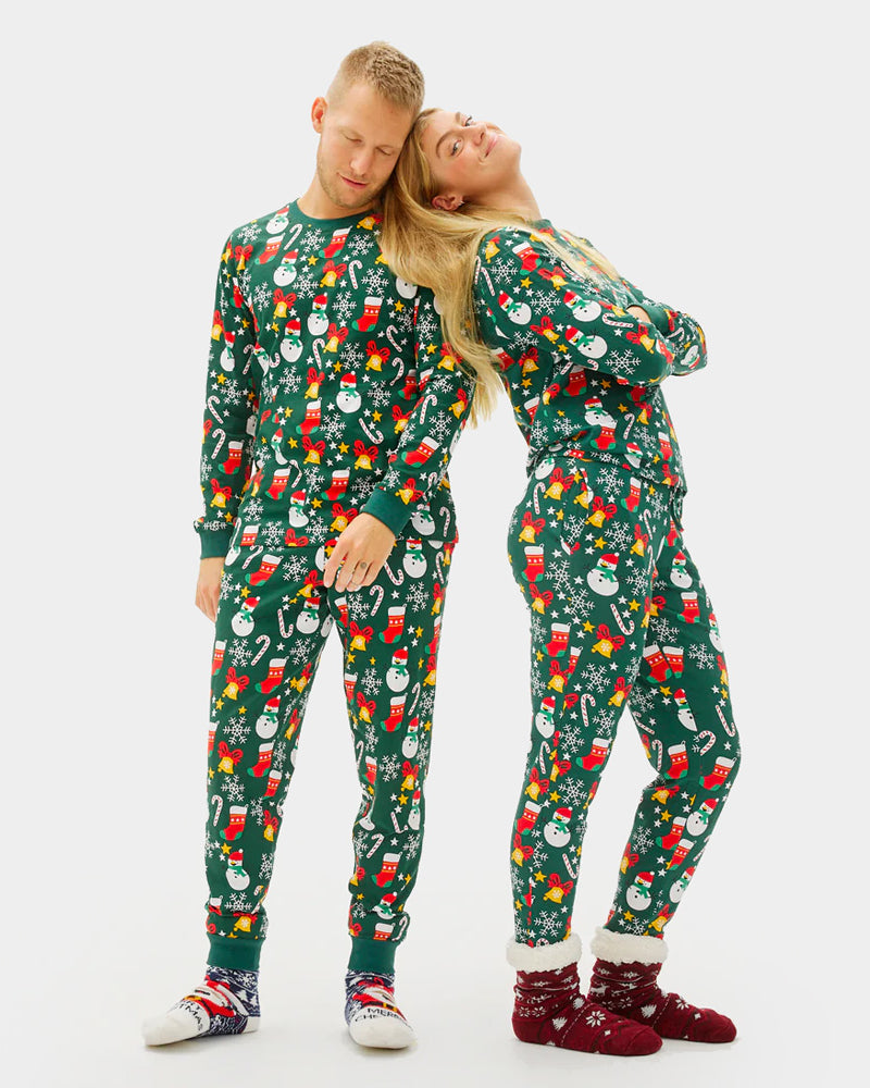 Pyjama de Noël Homme Femme Emfant Vert avec Motifs de Noël